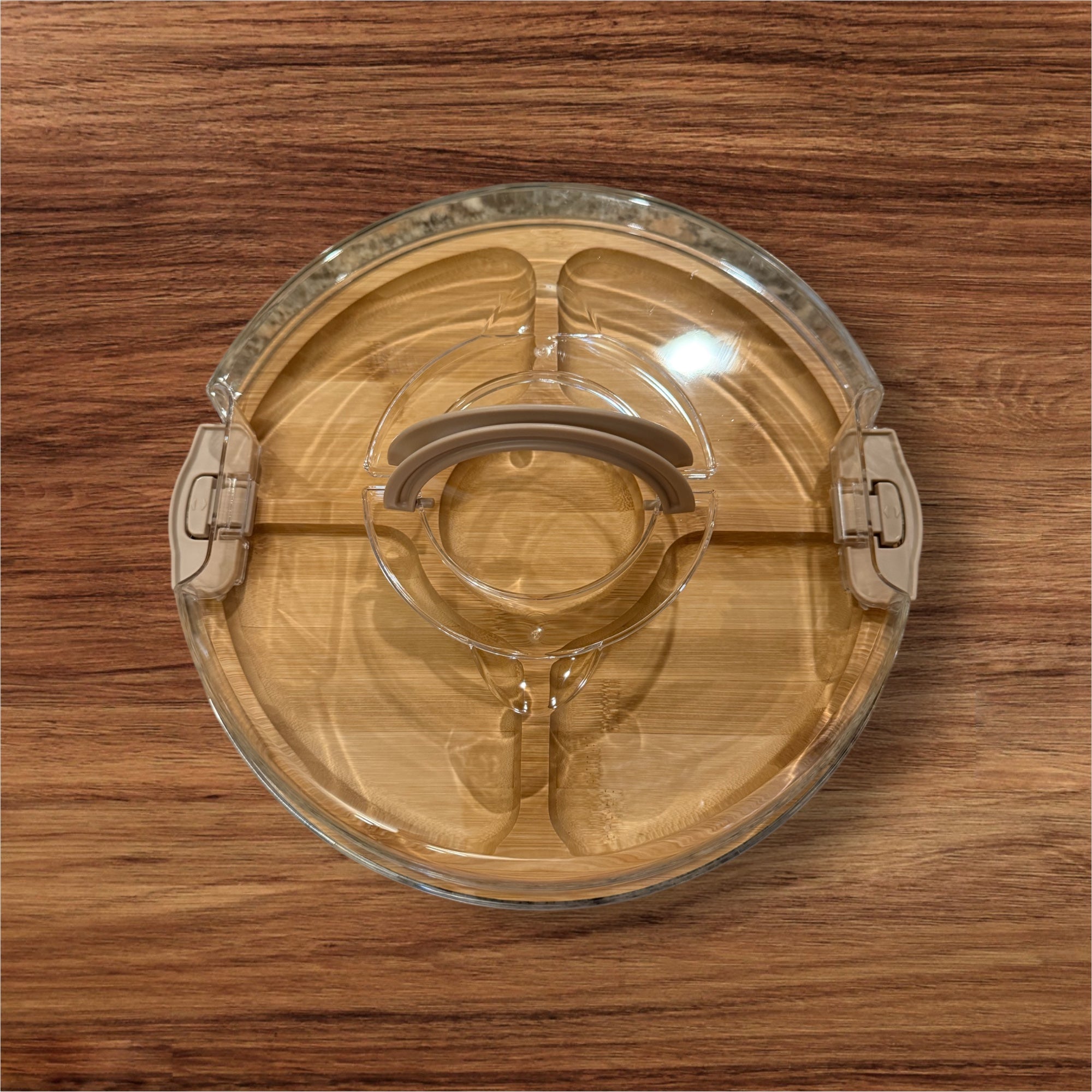 Charcuterie/fruit Tray with Lockable Lid with Handle